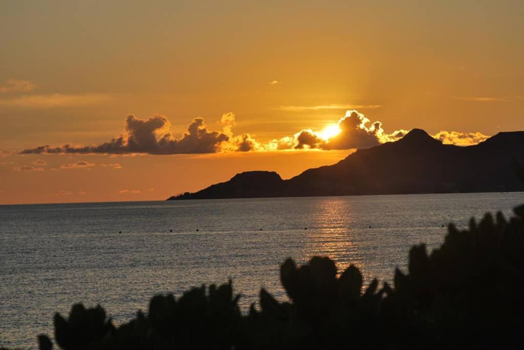 Beach Side Hotel Yamoriyanonikai Nago Εξωτερικό φωτογραφία